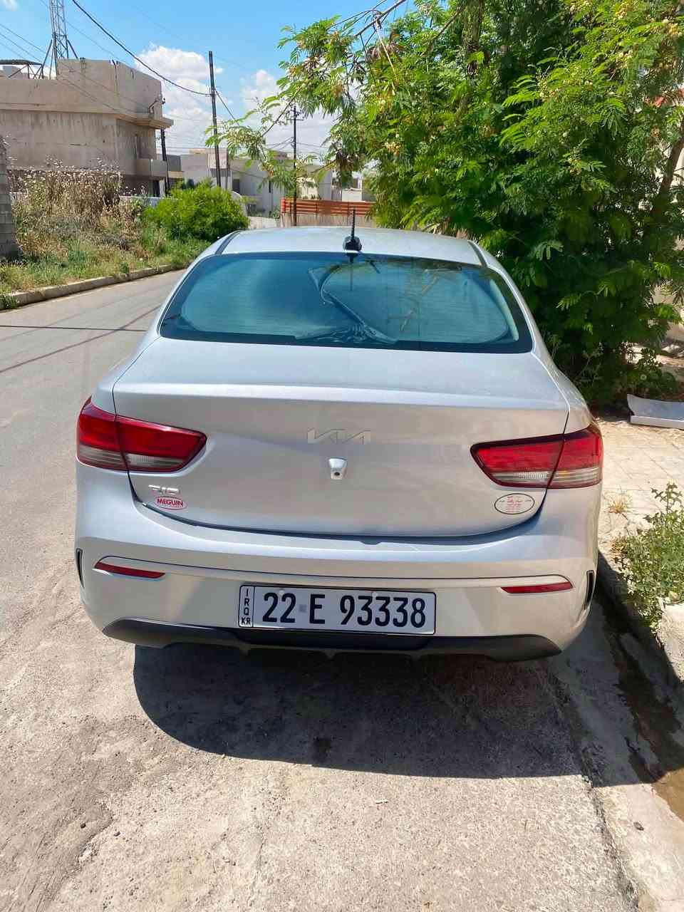للبيع كيا ريو موديل 2022 
مواصفات Lx المعروفة
ماشيه 41 ميل 
السياره باسمي
بيها كابون بانزين
محرك 1600 دوش دبل نوزل
كير cvt
صور الضرر مرفق مع صور السياره بابين صبغ وشبر بوند بدون اي ايرباك 
غير متواجد علي الفيس للا تصال ‭٠٧٧٣ ٨٢٢ ٦٧٢٤‬ موصل, نينوى
