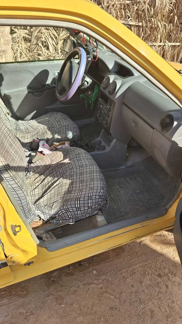 سايبا مديل 2013 مشروع وطني  رقم نجف مكينه كير حداديه خير من الله
بيع مستعجل عندي ضرف 
***********
