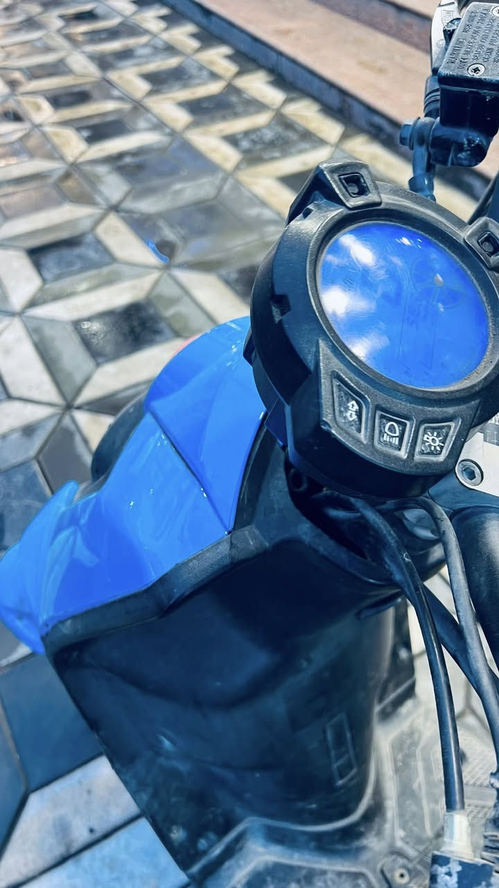 سكنس جبلي بلادية2014 نضيفه بك لايت R6 بيها دبل دمام صوته يرج الشارع مكاني بغداد المشتل السعر 970 قفل مستعجل ***********
