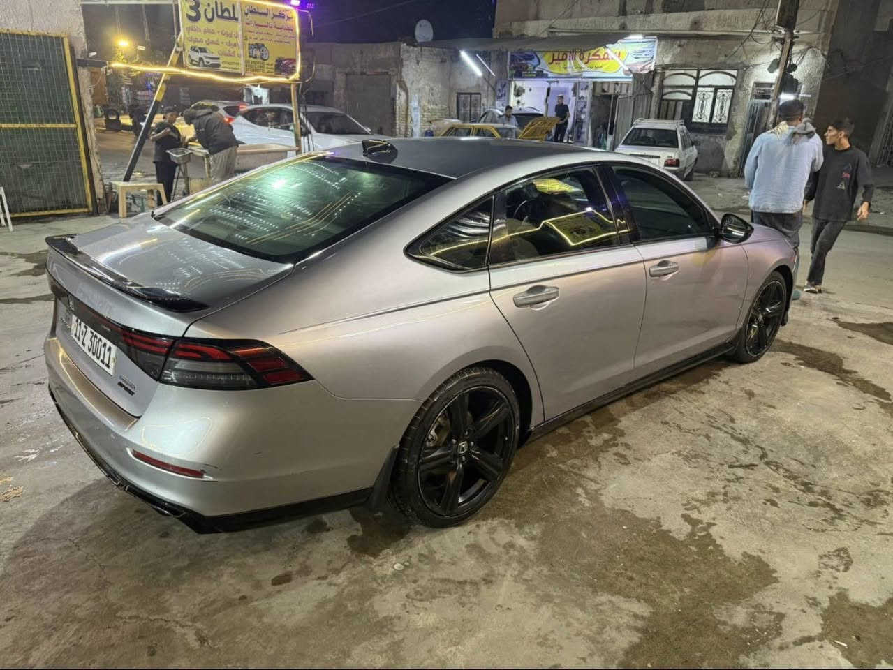 هوندا اكورد موديل ٢٠٢٣
هايبرد مكينة ٢٠٠٠ 
ماشية ٤٥ الف 
الحادث كما موضح بل صور بدون دواخل 
للاتصال ***********
المكان بغداد المنصور 
السعر 16500$
