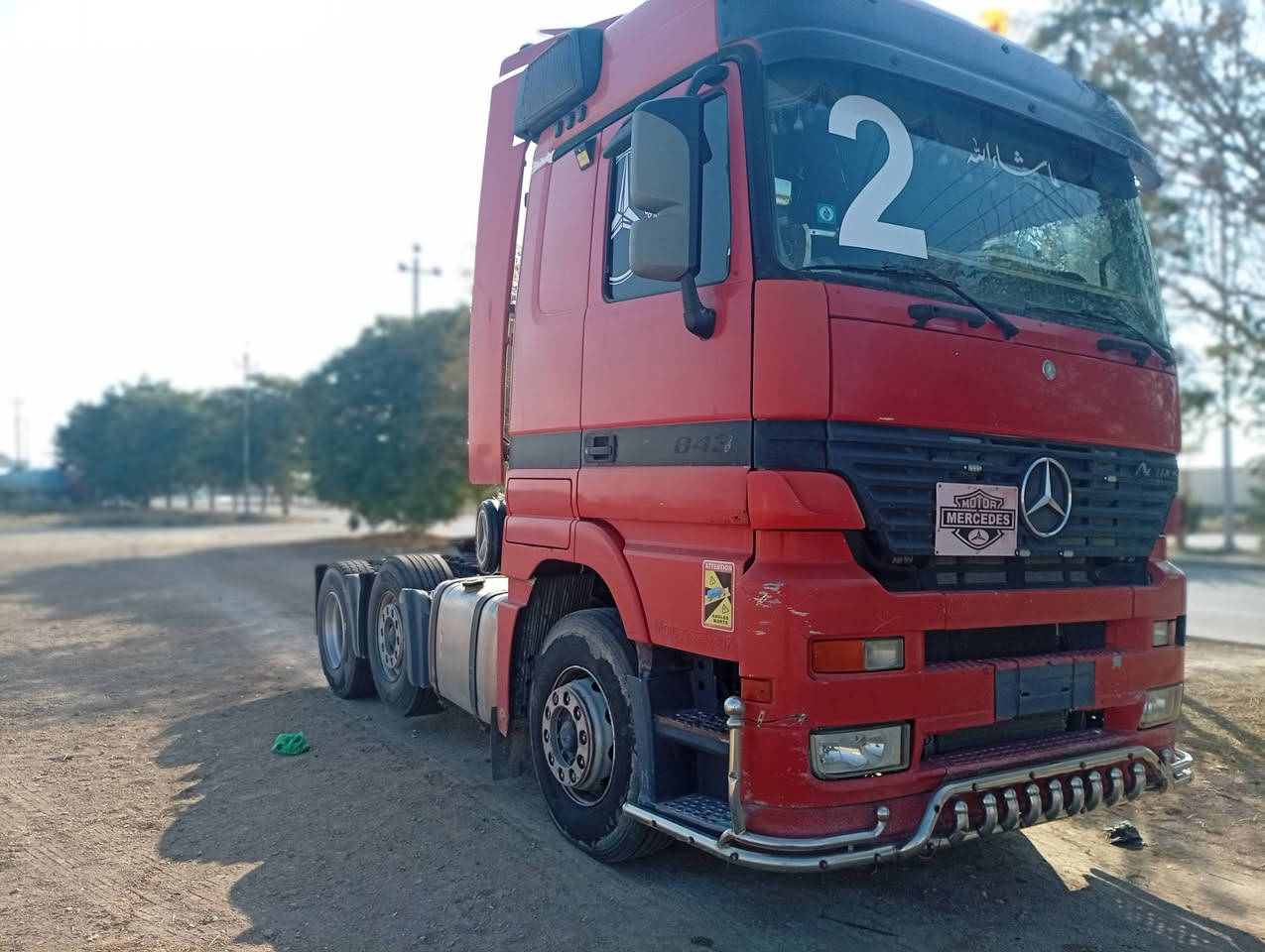 راس اكتروس موديل ٢٠٠١ سنكل امامي بلادي محور طويل ومشدود عليها سنكل مربوطة بلسنوبة سنكل واربع محاور جوانب متحركة سيارة خير من الله جوة الشغل مكينة حجم ٤٣ لاتنقيص ولاتبخير رقم انبار 
***********
