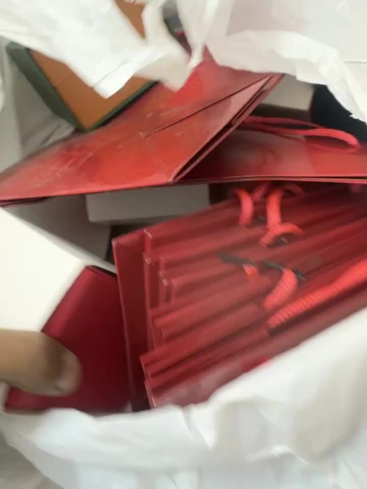 ١٢ علبة ساعة اوميغا مع علبتين رولكس القطعه ٣ الاف قفل


**إذا كنت صاحب هذا الإعلان وتريد حذفه لأي سبب، رجاءا أرسل رسالة إلى الدعم الفني**