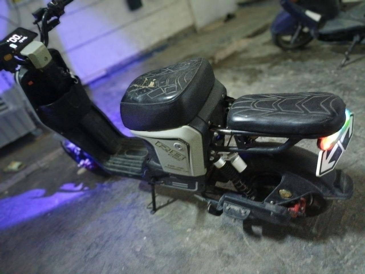 دراجه للبيع 250 بيها نفخه بل بطاريات ومابيها شاحنه


**إذا كنت صاحب هذا الإعلان وتريد حذفه لأي سبب، رجاءا أرسل رسالة إلى الدعم الفني**