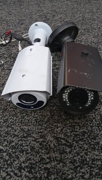 كامرات جدد العدد 26 البيع مكاني بغداد 07705342360