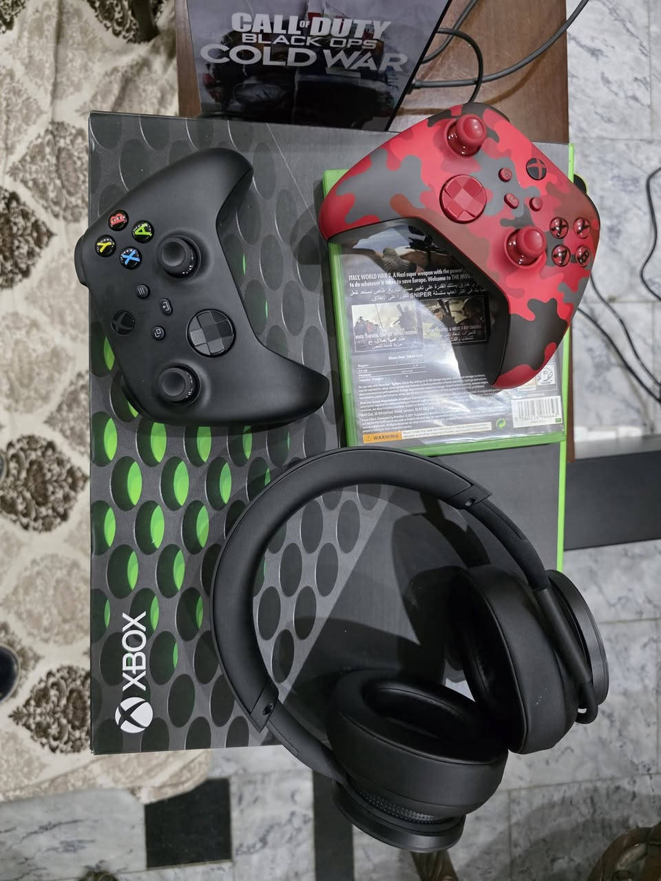 سيريس اكس انتاج ٢٤ مفتوح من الباكيت استخدام قليل وياه جويستك اضافي وسماعة الرسمية السعر كامل ٩٠٠ الف
توصيل موجود 
بغداد البلديات


**إذا كنت صاحب هذا الإعلان وتريد حذفه لأي سبب، رجاءا أرسل رسالة إلى الدعم الفني**