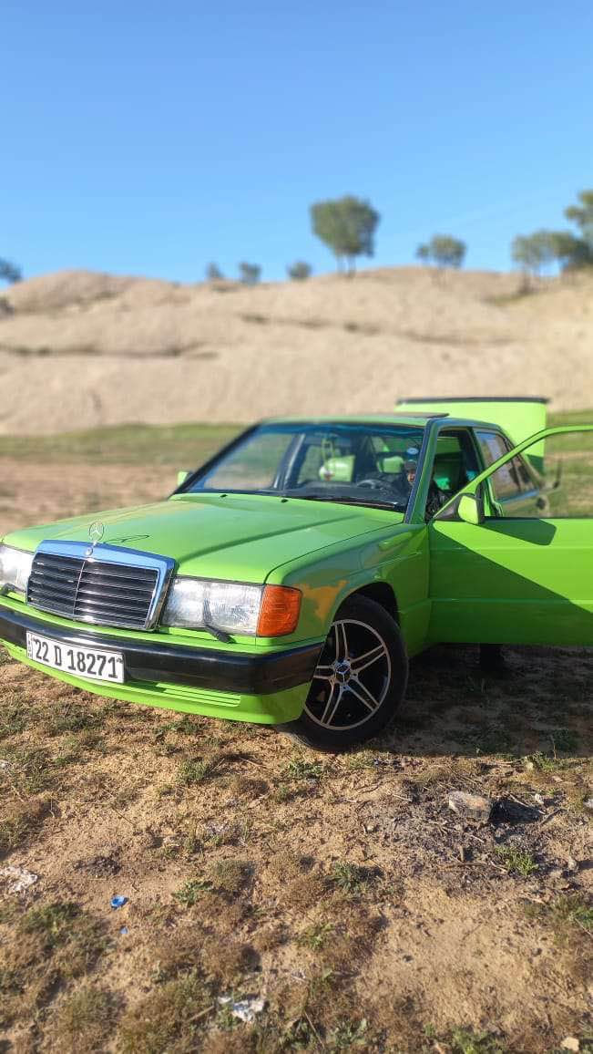 مۆدیل 1992 لێدرانی نیە سبوخ حامە لەسەر ساخە پێشو پشت کەپسە  خایسی نیە  گێرو مەکینەی کرایتە بی بی شەبەح جوار پستن نۆزلە سەنەوی تا 2030 نویە بەناوی خۆمە تۆماتیکە سەیارەکە  سەیارەکە  گێری تەواو نیە مەکینە مەزبوتە بەس گێری تەواو نیە  داوای 36 وەرەقە دەکەم  سێوەرەقەش خەرامە لەسەرە رەقەم ***********واتسئاپ أربيل, العراق
