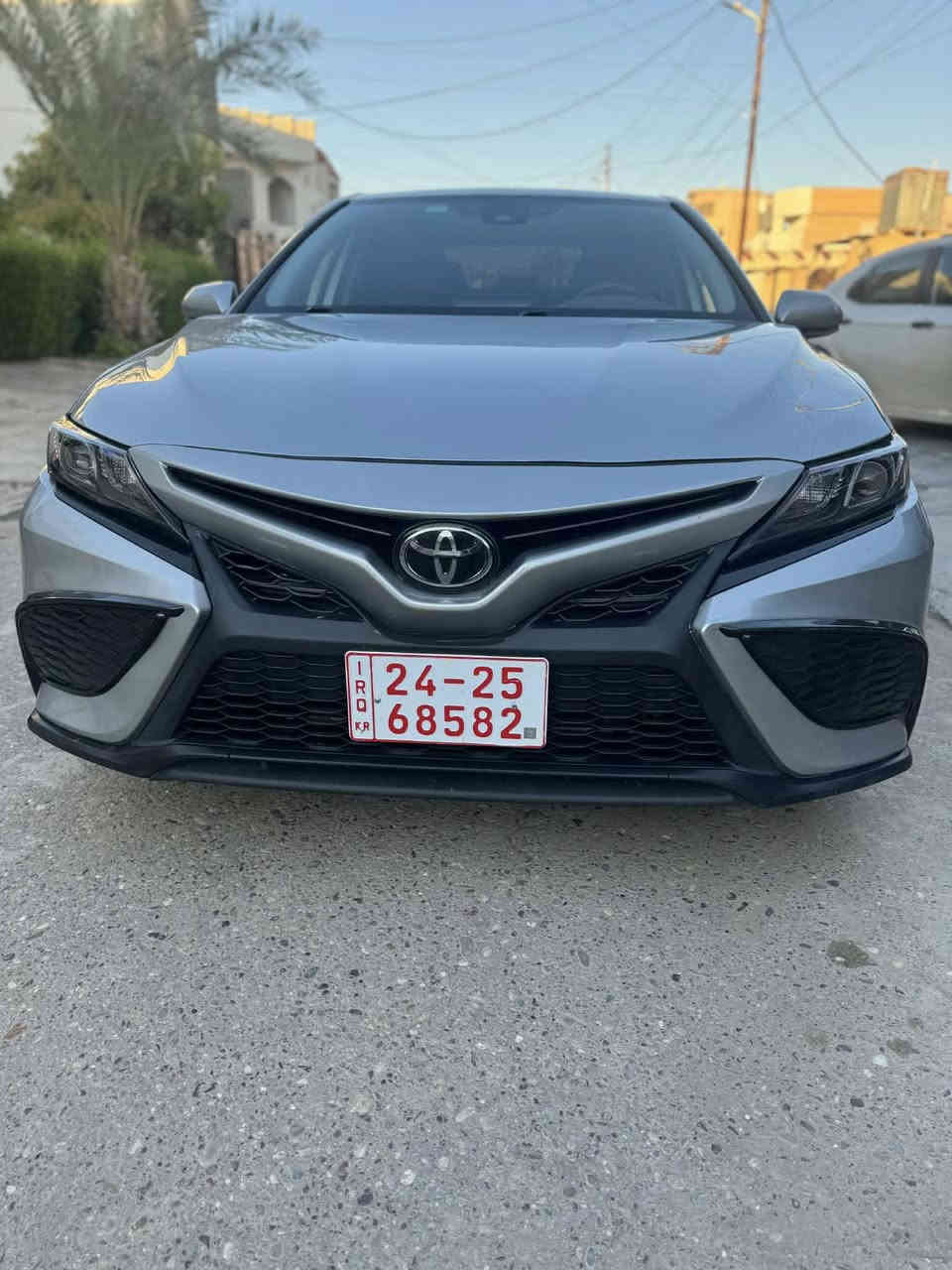 اللون ( رصاصي ) 

SE بانزين فقط 

مواصفاتها ☹️

4 سلندر 2500 بانزين

ثلاث وضعيات قيادة

شفتات ستيرن

كراسي جلد اسووود 😊

كرسي السائق والصدر كهرباء 

رادار امامي

نقطة عمياء 

تحديد مسار

شاشة كبيرة 😌

رقم الشاصي من ضمن الصور 🫣

السيارة بدون رقم ؟ بعدها كاتي ( تترقم شمالي )

سعرها 188 ورقة و بيها مجال 

مكان السيارة تكريت

***********
