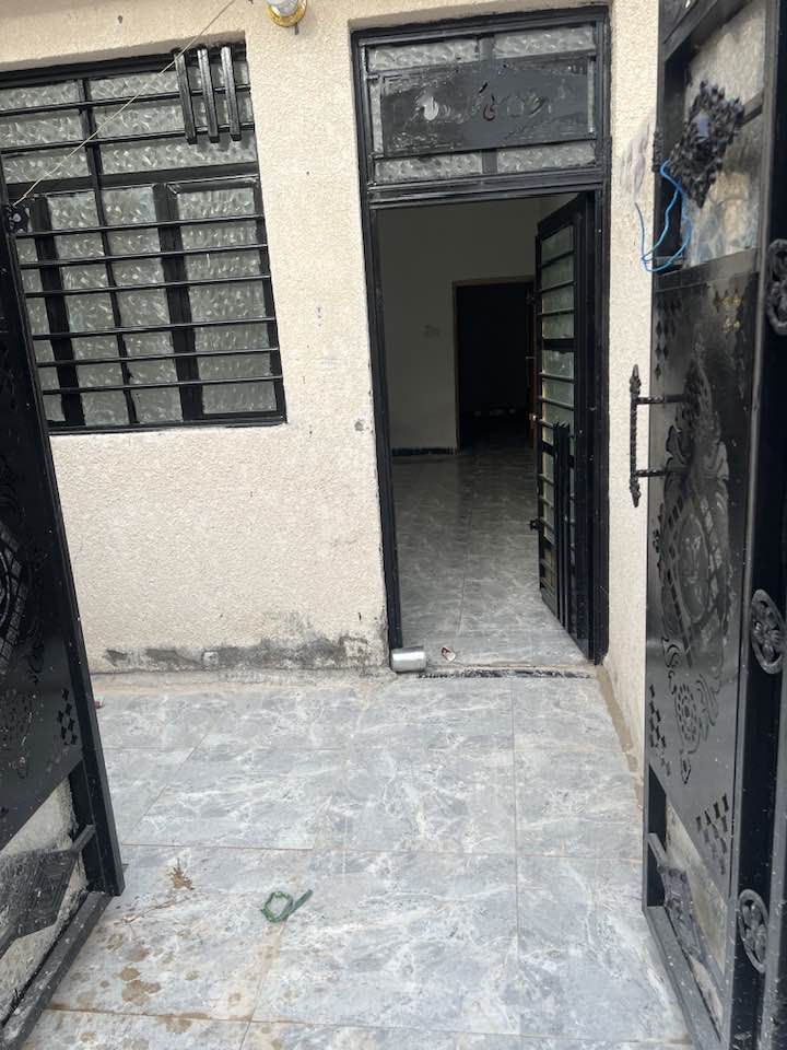 سلام عليكم مشتمل للبيع مساحته 50متر بضهر حسينيه الزهراء خدمات مسقط بيت كامل مابي أي نقص السعر ٢٨بي مجال بسيط رقم هاتف ***********
