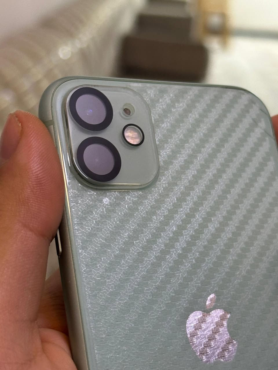 السلام عليكم أيفون ١١ مكفول من كلشي بس بي فطر صغير بالضهر كلش وجهاز تخطي واكف بي الخط برغي مامفتوح بي بطاريه 84 مكاني بغداد الراشديه سعره 150ذاكره 128 جهاز وتر رقم ***********
