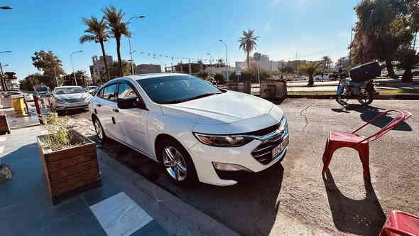 يالله 
بلاش بلاش 
سلام عليكم ماليبو 2022 وارد امريكي مواصفات lt السياره حلوه وجديده ترايك زيرو السياره الساره ماشيه 30 الف كيلو حقيقي السياره عليه ادينه من هيه ماشيه 5 الف تبريد تدفأه صدر تخم تاير كله بشرط گير مخرك كفاله رقم اربيل الجديد  حادث السياره چاملغ وبنيد صبغ بدون دواخل وبدون اي تصليح داخلي تحويل ثاني يوم مواصفات السياره:
1- بصمه تشغيل 
2- شاشه گبيره تدعم ابل كار بلي واندرويد اوتو 
3- بنورما قطعتين 
4- تبريد خلفي 
5- تشغيل عن بعد 
6- تدفأه كشنات 
وباقي الموصفات معروفه 
السعررر 135 وبيه مجال وما اتوقع اكو هيچ سعر بهيچ نضافه وماصفات 
مكان السياره منصور الداوودي او بغداد اليوسفية 
للأستفسار ***********
