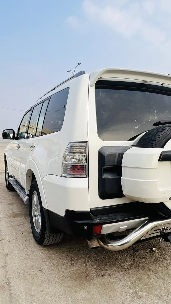 السلام عليكم
باجيرو موديل 2008

((((السونار مرفق مع الصور ))))

..كير ومحرك مكفولات 
..حداديه 100‎%‎ 
..تخم تاير جديد 
..كشنات كهربائيه جلد
..تحكم جهتين +مثبت سرعه 
..شاشه كبيره وكامره دواره 
..حساس امامي وخلفي
 
رقم واسط انكليزي 4 ارقام بأسمي 
هزه جديده بشهر 2 صاعده
مكان السياره كوت مركز المدينه السعر 118 
للإستفسار ***********
