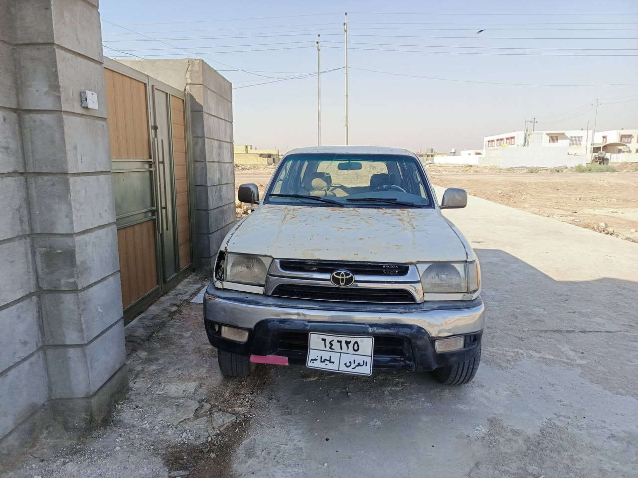 سلام عليكم  تيوتا فورنر استيشن موديل 2002 صاحبه ماندله السياره مكينه محوره مال بنكو كاز السياره خير من الله تخم تاير كهربائيات كله شغاله كير ومكينه مكفولات السياره مكفوله من الضربه والكص والخياس للعلم السياره كير عادي 
 سياره تخم تاير  سعر 20وبيها مجال رقم الهاتف  *********** ذي قار  قضاء الدوايه
