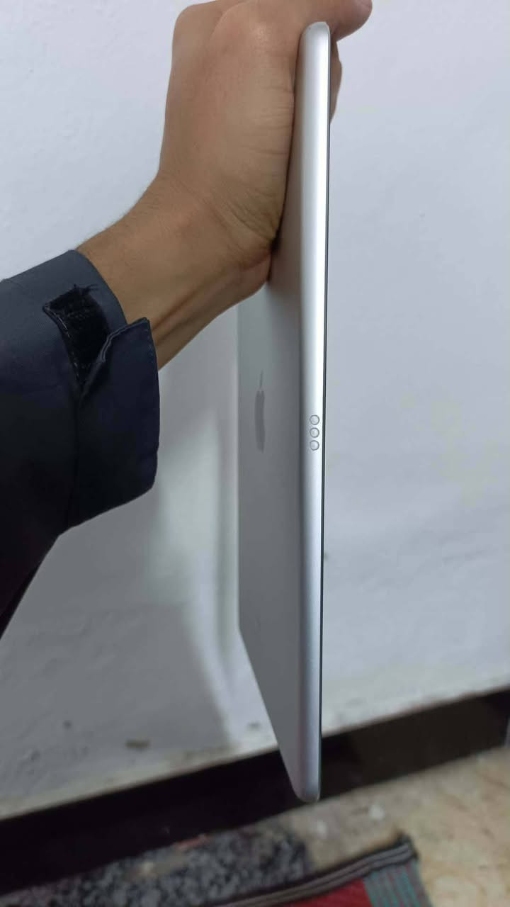 ايباد 9 ذاكره 64  بي شخوط بسيطه موضحه بلصور بس كلش نضيف سعره 250 الف


**إذا كنت صاحب هذا الإعلان وتريد حذفه لأي سبب، رجاءا أرسل رسالة إلى الدعم الفني**