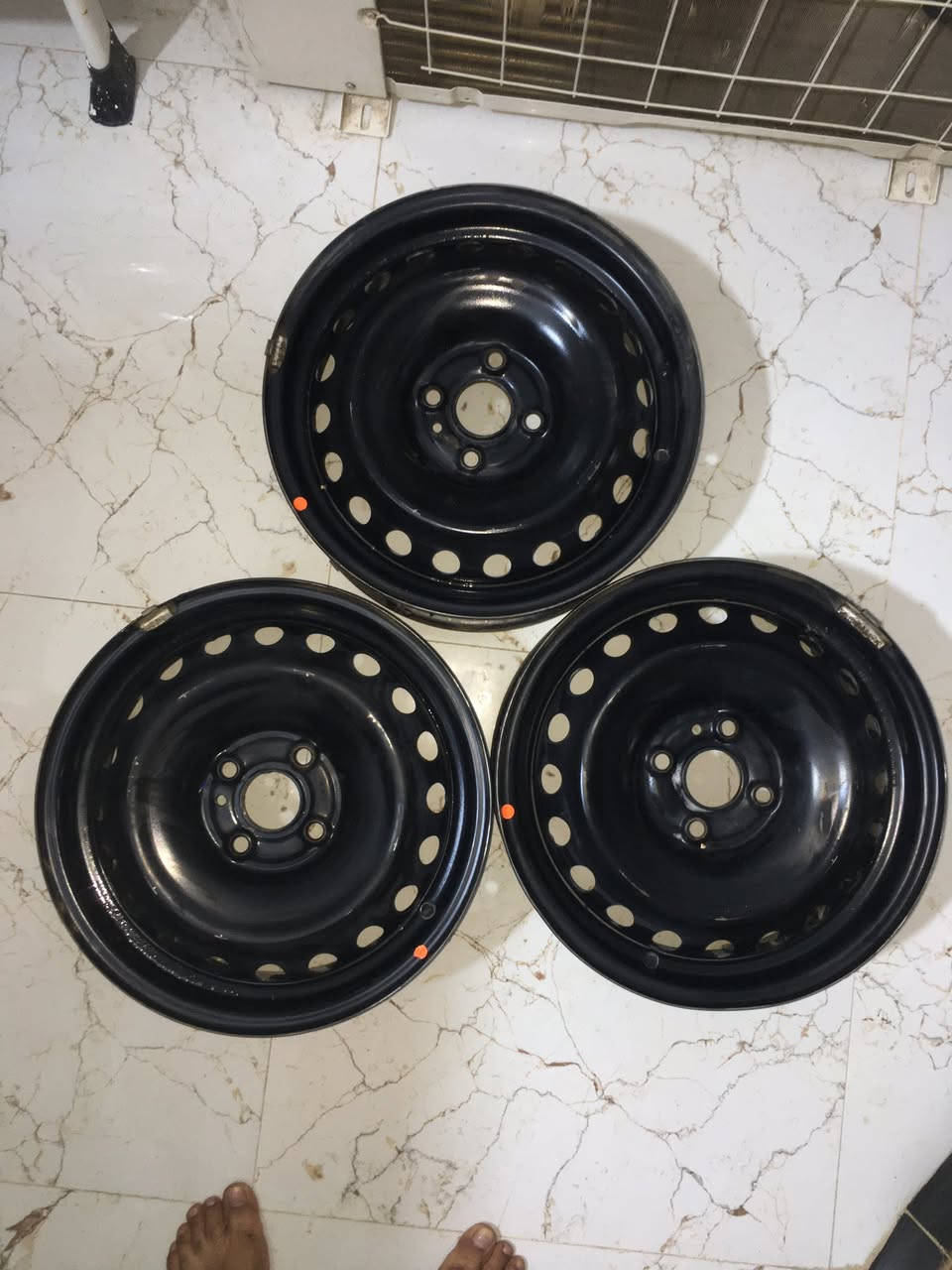 للبيع تخم ويل كب +كبات
بلادي مو تجاري 
السعر ١٢٥قفل
***********
