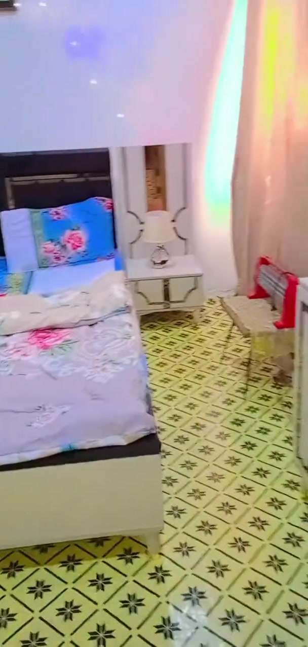 سلام عليكم. غرفة نوم تركي للبيع درجه اولى 10قطع ماخذيهه ب٣ ملايين ومستعجلين عليهه قفلهه 800الف
الي عنده استفسار ؟ ***********
