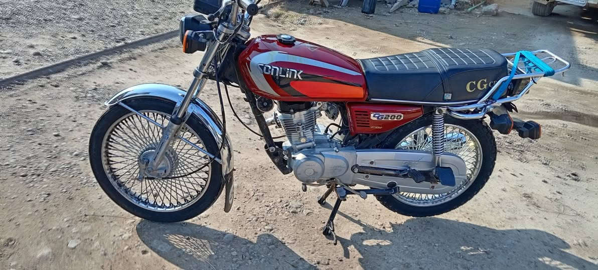 دراجه كامله وكله جديد ميحتاج الها اي شي
وشكلها احلاه من الصور 
وبسعر 200$
ومكان سامراء 
للتواصل واتساب وعلى خط 
***********
