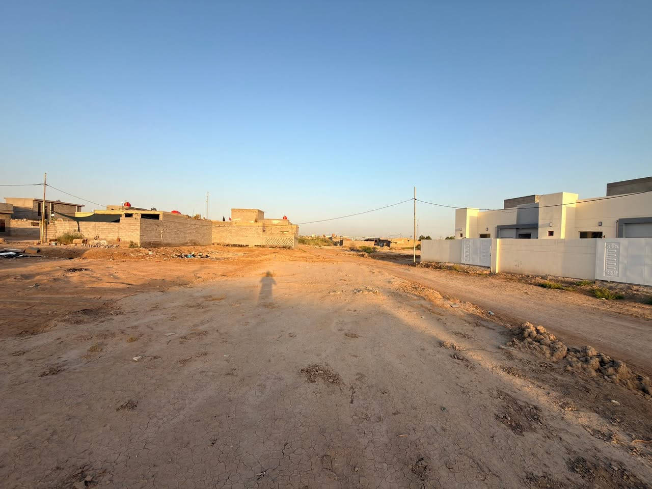قطعة ارض ركن طابو زراعي سند ٢٥ مدفونة مساحة ١٥٠ متر 
الموقع : خلف معمل الثلج - مقابل مشتملات حجي عزت

للأستفسار أكثر 
***********
***********
