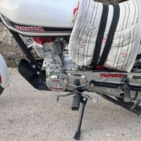 دراجتين للبيع الابيض جديد صارله 15 يوم 07707134086