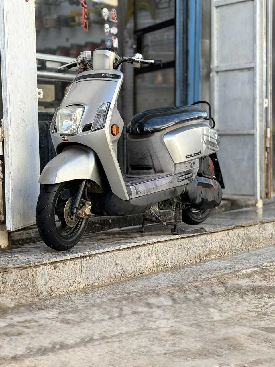 للبيع حاويه ختم واحد دراجه كفاله برغي مامفتوح بيها داخل جوزي مكاني سوك الشيوخ ستفسار خاص اواتصل***********
