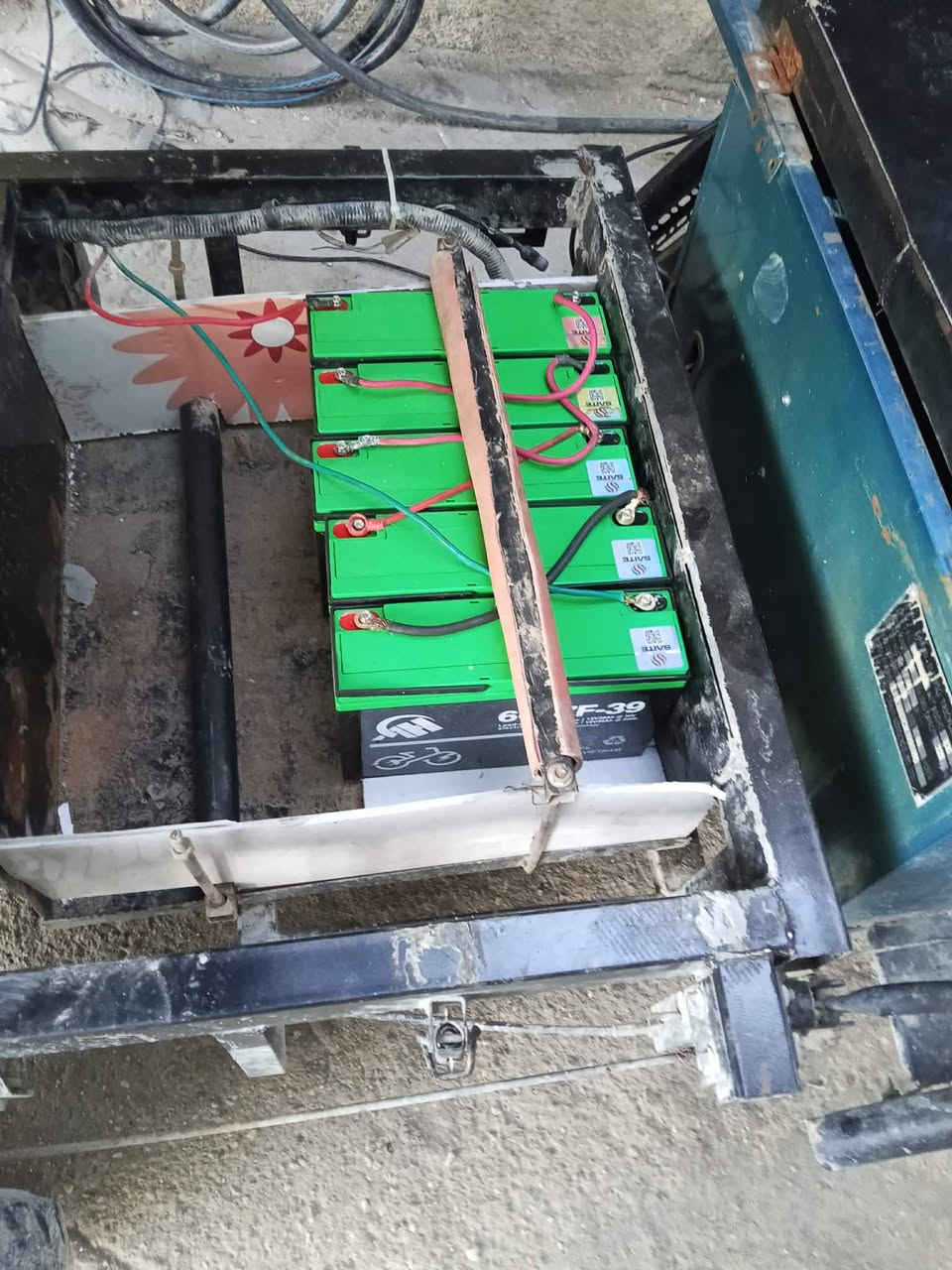 ستوته شحن 2021بطاريات جديده سعره 700وبيه مجال مكاني بغداد زعفرانيه ‏‪***********‬‏
