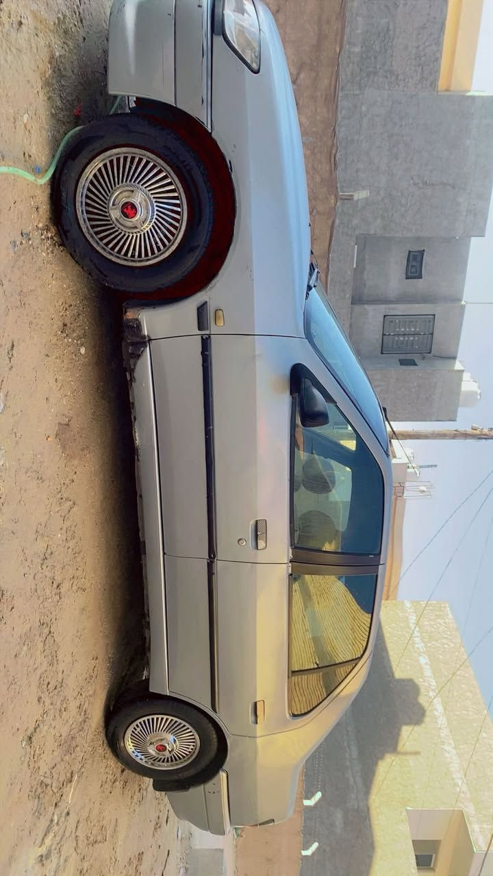 السلام عليكم 

بيجو 306
موديل 2003 
رقم إنكليزي السياره حلوه ونظيفه وجهازه مال جناي كير ومكينه مكفولات وكهربائيات شغاله تخم تايرات السيارة بأسمي 

السعر 36وبيها مجال بسيط

مكان السيارة كربلاء 

للاستفسار :***********
