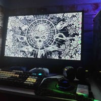 شاشة ٣٢ بوصة • ٧٥ هرتز • دقة ٢٥٤٠