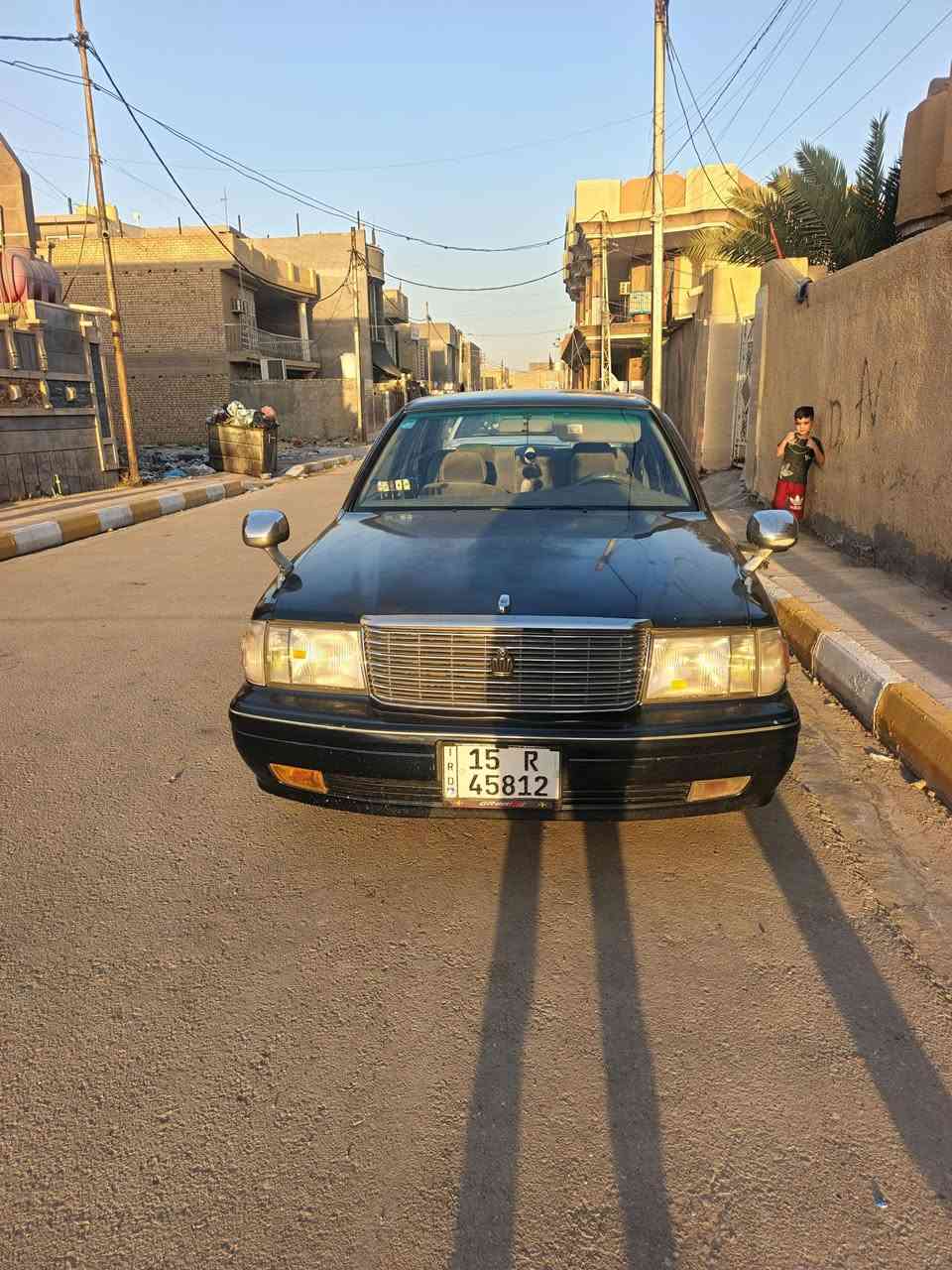 السلام عليكم راس الثور تكم موديل ٩٧رقم نكليزي بسمي سنويه ل١٩ كير ومحرك جديد في في تي ٣٠٠٠  سيارة مكفوله كفاله عامه من ضربه صبغ نقل كصه تخم تاير جديد صدر جديد تبريد ثلج سيارة جاهزه من كلشي مابيه نقص لو برغي البيع السعر ١٠٠ وبيه مجال بسيط المكان واسط الصويرة ***********
