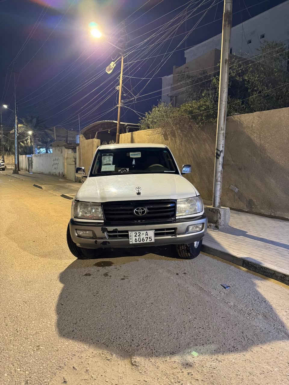 السلام عليكم 
تويوتا مونيكا 1999 السياره جاهزه من كلشي متجايه السيارة صفحه
رقم شمالي سته سلندر كير عادي  للاستفسار *********** البصرة, العراق
