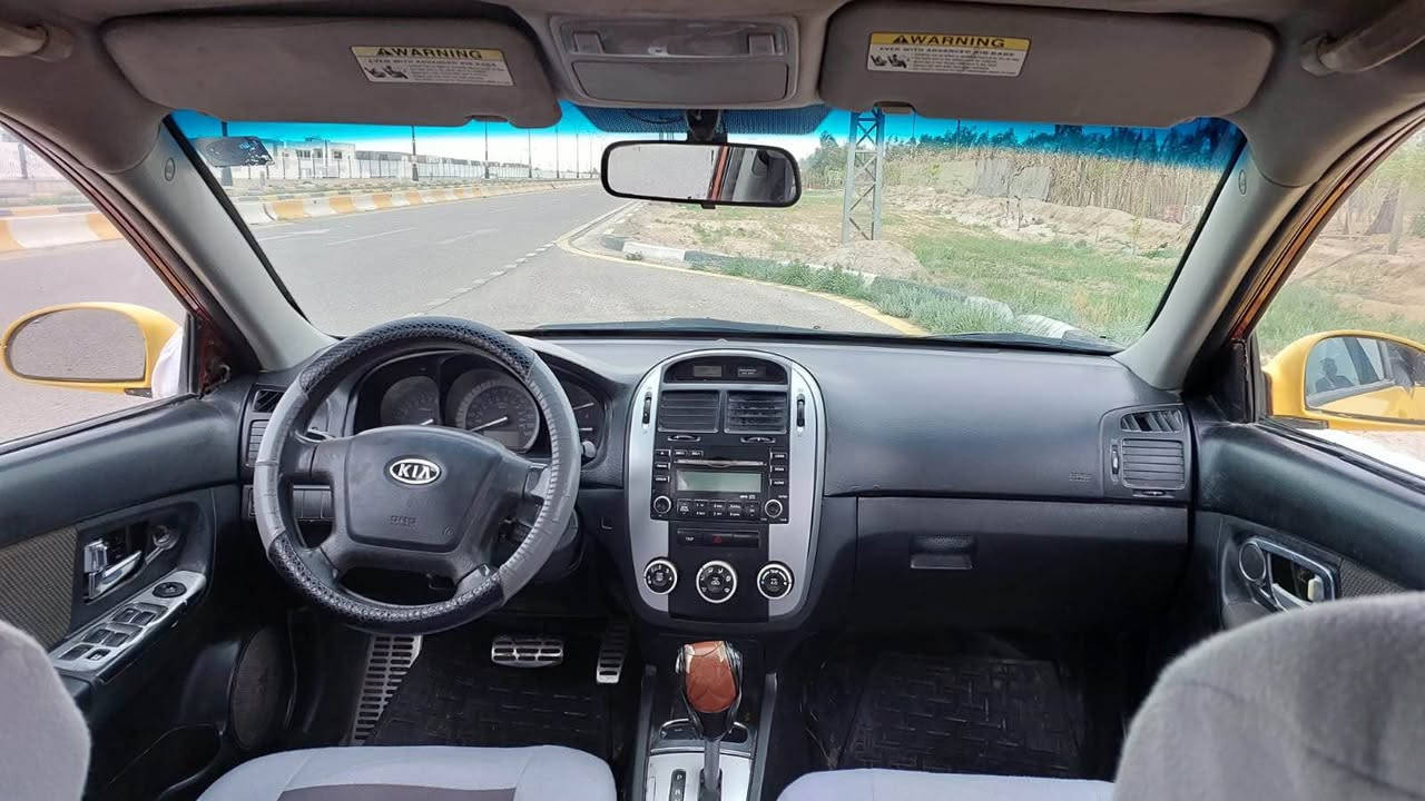 سبكتره موديل ٢٠٠٩ رقم نجف دولي سنويه جديده مصفره هيه وغرامات تحويل مباشر كير ومحرك وحداديه جدد كهربايات كله شغاله تخم تاير ويل جديده مابيه ضربه قويه حادثه جاملغ خلفي فقط بدون داخل سعر 73 مكان سياره كربلاء *********** Singapore
