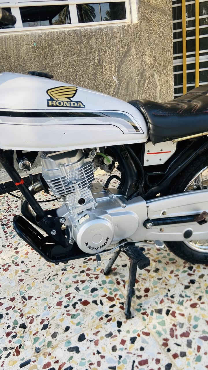 دراجه البيع موديل 2020وراق صولي وسعر 800بيع مجال هاذه رقمي ***********عله طريق نعمانيه كوت شراي راسني
