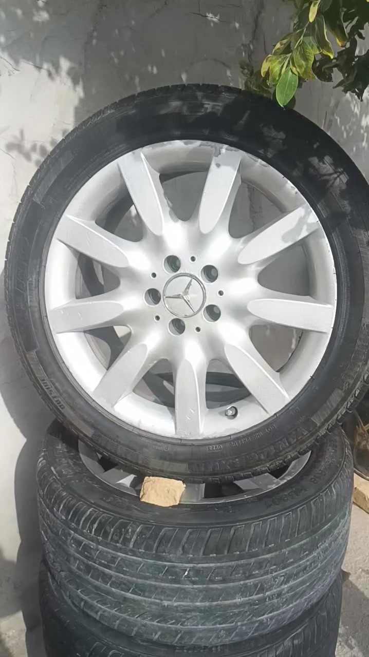 وياله حجم 18 السعر250وبيهن مجال قليل باقي التفاصيل بلفيديو مكاني بابل***********
