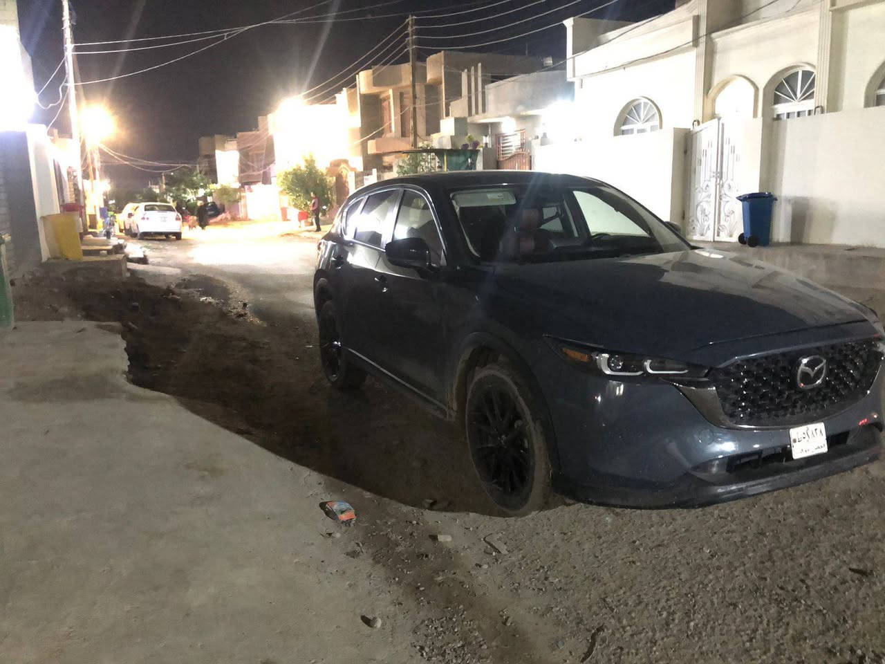 سلام عليكم هاي السياره للبيع السياره فول فول مواصفات بدون دواخل بدون شواصي سياره ماشاءالله رقم صاحبه ***********
