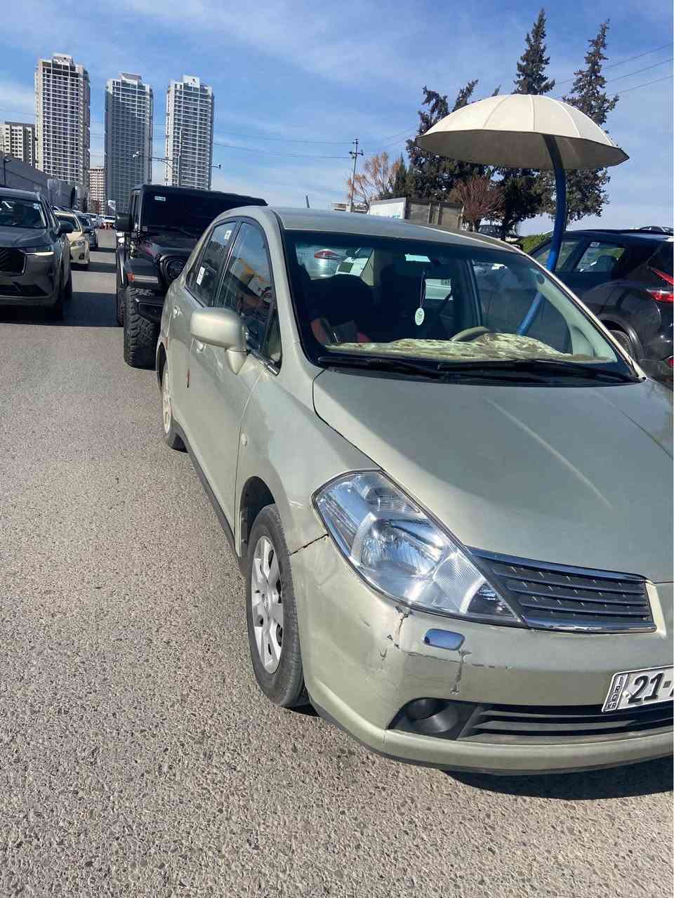 السلام عليكم 
تيدا 2008 للبيع جنطة 
سيارة جاهزه من جميع النواحي تشغل وتمشي 
سنوية جديدة باسمي تحويل او وكالة حاضر 
هزه جديده 
تخم تاير جديد
تبديلة دهن جديدة 
المكان سليمانية 
سعر 77 وبيها مجال 
***********هـ السليمانية, العراق
