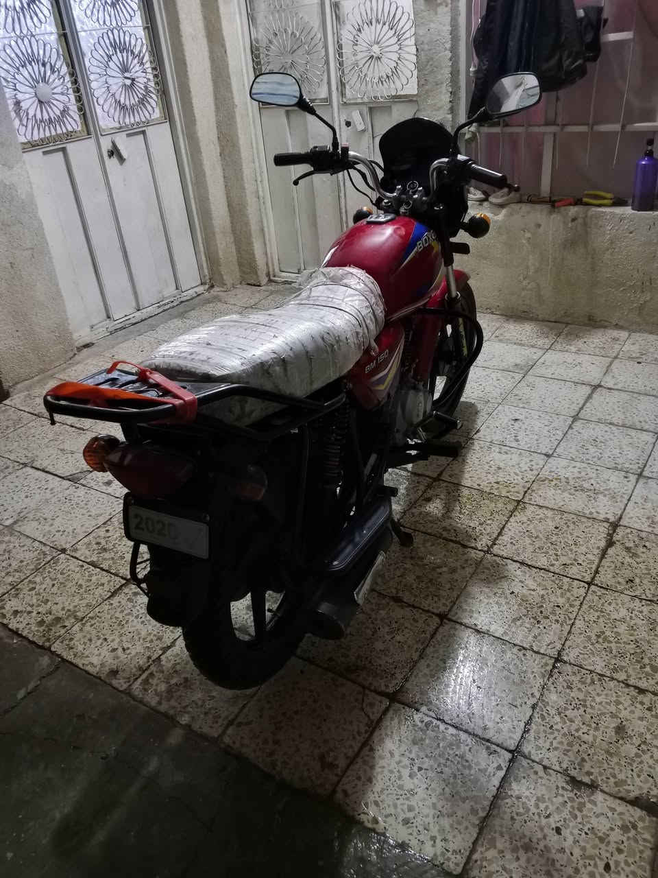 للبيع دراجه بوكسر مديل 2020اواق بيه سعره 850 مكاني ديالى بعقوبه رقمي ***********
