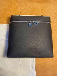 جنطة لوربيانا • جلد طبيعي • يد أو ظهر