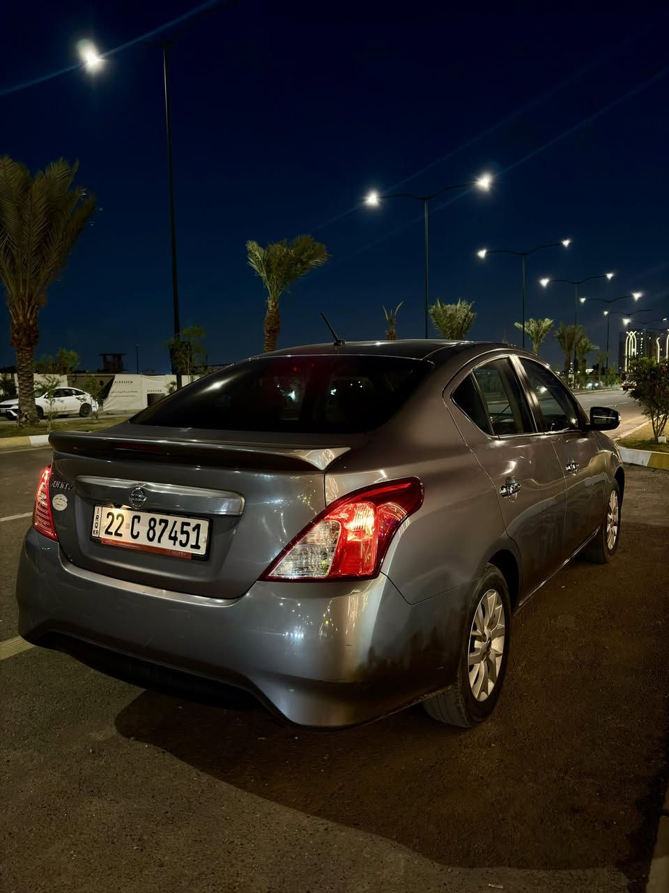 سلام عليكم سني موديل 23 
ماشيه 100 مكفوله من صبغ وتبديل والبارد 
سياره جاهزه على اخر حبايه مابيها نقص برغي
سياره 4 جام كهرباء 
قطعتين تبريد 
شاشه بلاديه 
مكان السياره بغداد حي الجهاد 
السونار موضح بصور 
السعر 113 وبيها مجال بسيط 
للاستفسار ***********
واتساب ***********
