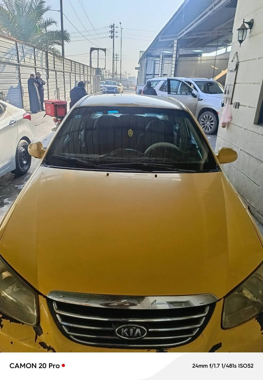 سلام عليكم سياره سيراتو خليجي موديل 7   تاكسي مصفره غرامات هيئه كير محرك تخم تاير بحاله جيده الحداديه جديده التبريد فول كاعيه جلد ودوشمه جديده ورقم انكليزي بااسمي مكانه كربلاء السعر 67وبيه مجال بسيط ***********
