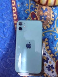 ايفون ١١ بطاريه ٧٥ مستبدل شاشه اصليه ٣ خيارات ذاكره ٦٤ والجهاز انضف من...