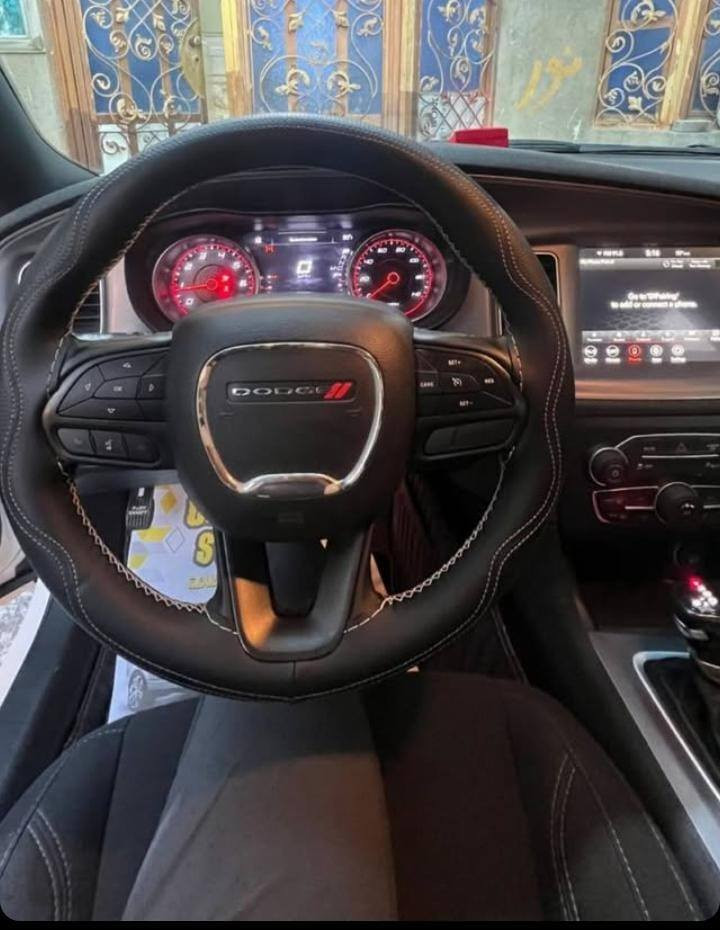 دوج جارجر ٢٠٢٣ sxtاخر اصدار رقم بصرة تحويل ثاني يوم حادث كلش خفيف مو شون ماكان مبدل بنيد اصلي السيارة جاهزة من كلشي ما مشتغلة خط /رقم التصال .. ***********
