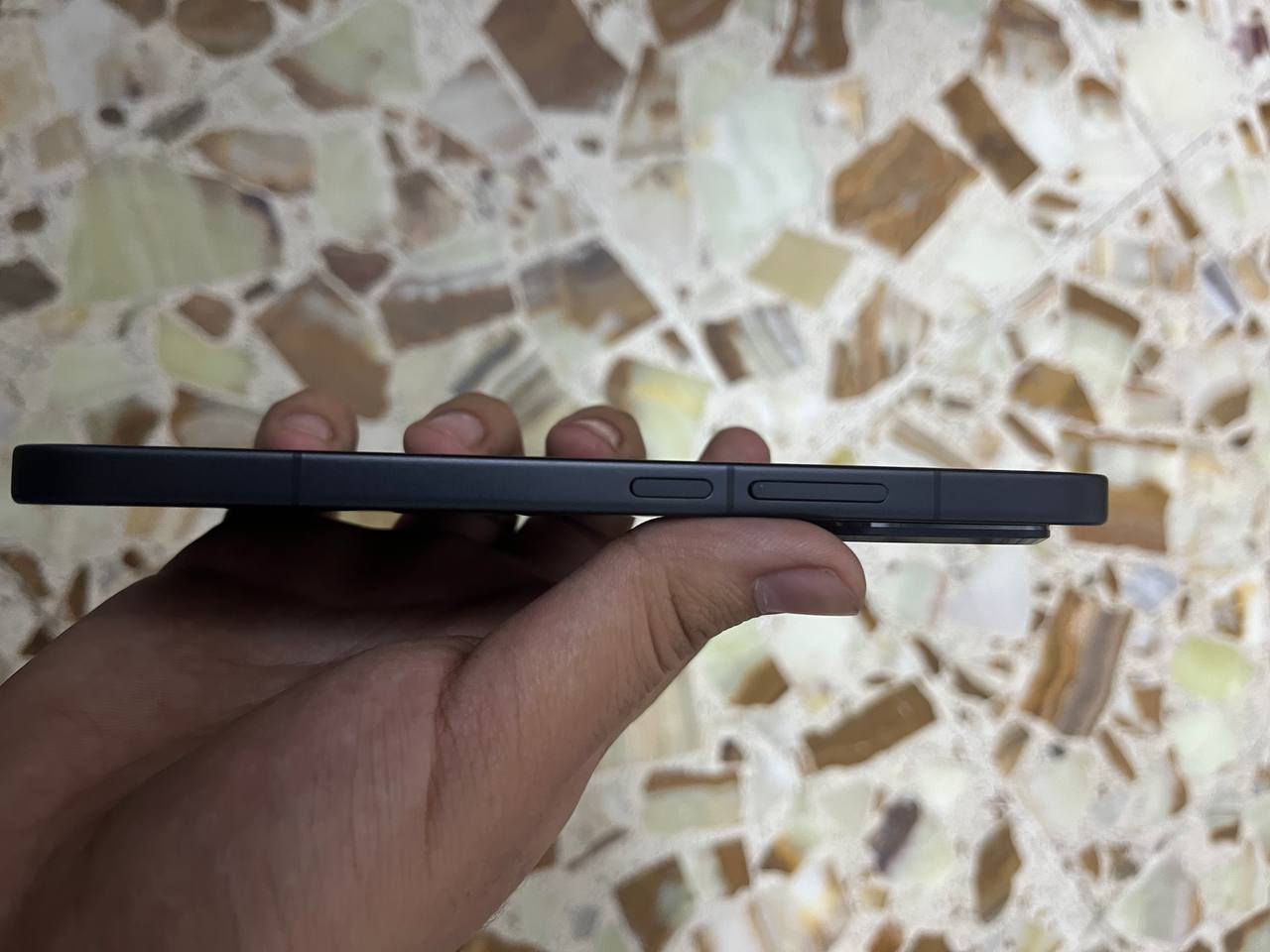 جهاز شاومي 15t pro للبيع ذاكرة 1000گيگا معالجة ميحتاج نسولف عليه الاقوى بل سوگ الجهاز بطاريتة 98 ول جهاز مكفول من الشخط شرط نظافة 99بل مية هاي ما عدا كامرتة هم منسولف عليهة الجهاز معروف شنو مواصفاتة وكل الالعاب يشغلهن عل 120فريم اي لعبة ابالك حتة البورجي المهم سعرة 850ألف مكاني بغداد رقمي/*********** وذا عندك شي اقلة من مراوس وتنطي سعر نزل
