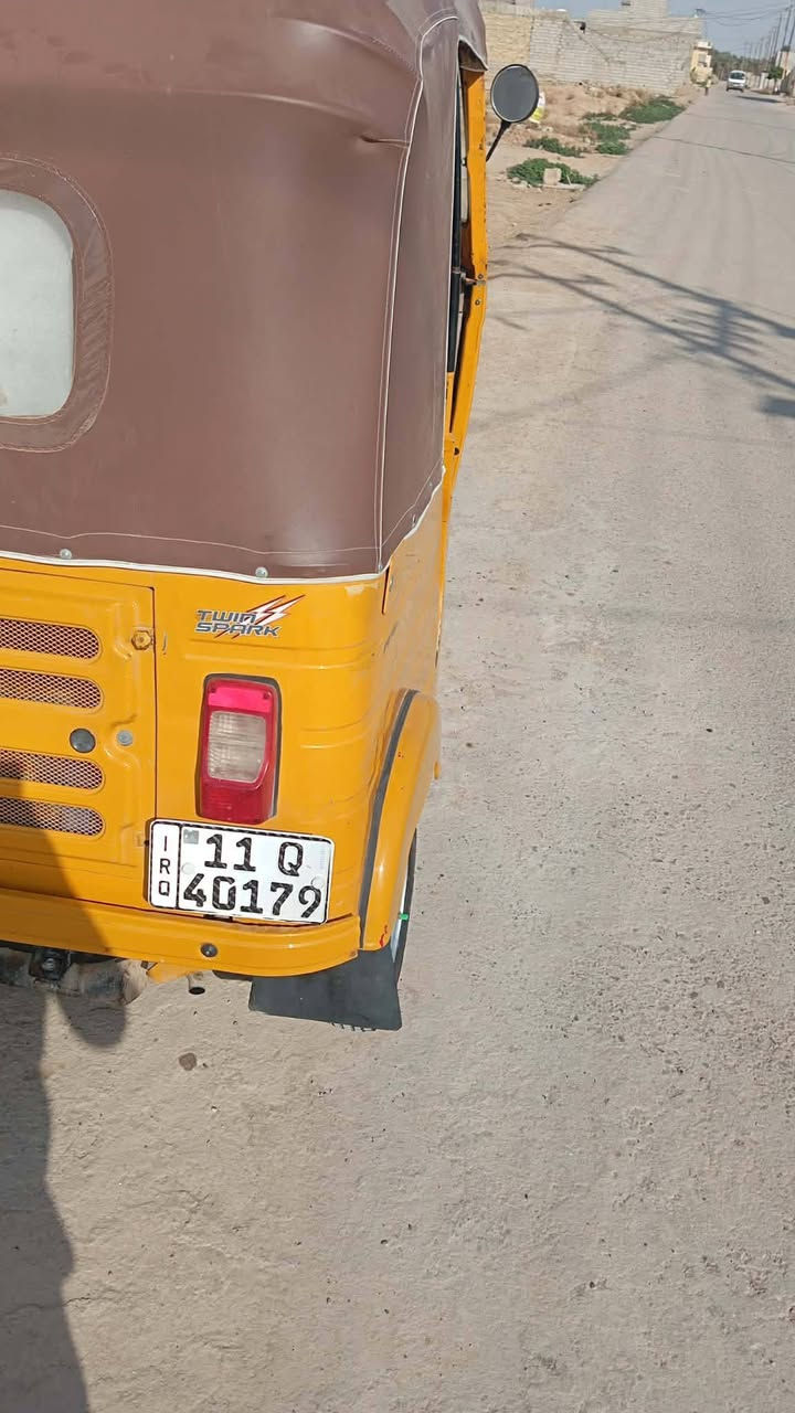 تك تك ٢٠ للبيع نظيفة رقم وسنوية جاهزه لا ظربة ولا صبغ بسمي رقم بغداد  محرك فول لا تنقيص ولاتبخير المكان ديالى بعقوبة ***********
