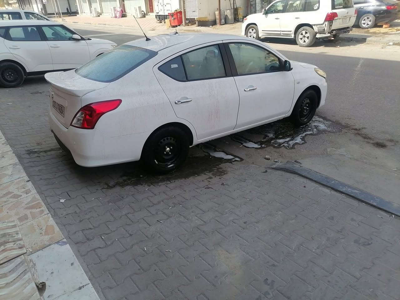 السلام عليكم وسيان سني 2024هندي بليته زركه سياره بيها بارد بخشم الجاملغ الايت راجع عليه وصاير بي بارد ومقسم هوه والباب سياره ماشيه 90الف السعر 115 العنوان دور الضباط ***********
