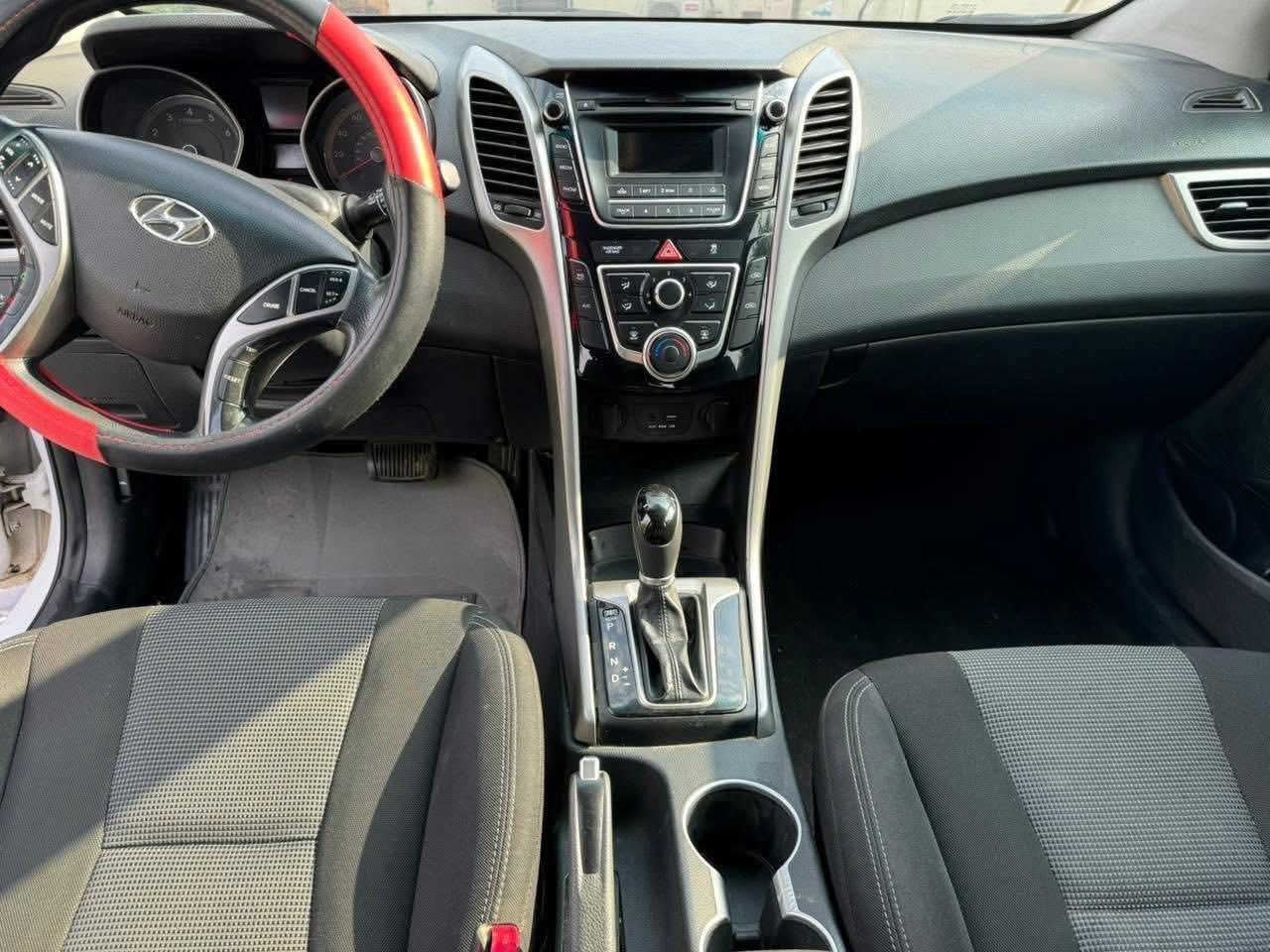 سيارة النترا هاشباك 2017  
عداد ٨٥ و قابل للزياده 

المواصفات :
محرك 2000 GDI
رقم أربيل القديم 
تحكم ستيرن جهتين (كامل)
گير  اوتوماتيك
دبل AC
شاشة اعطال
Aux
USP
ipod
ECO
نقطة عمياء
‎4دسك
APS
حادثها من امريكا بابتين ( ومبدلة نفس اللون جهة السائق)
يعني، السيارة جاهزة وتبريد وگير ومحرك

العناية:
دهن درجة اولى
فلتر دهن ،فلتر شوته ،وتبريد 
للاستفسار 
***********
بغداد الدورة الجمعية 
السعر 105
