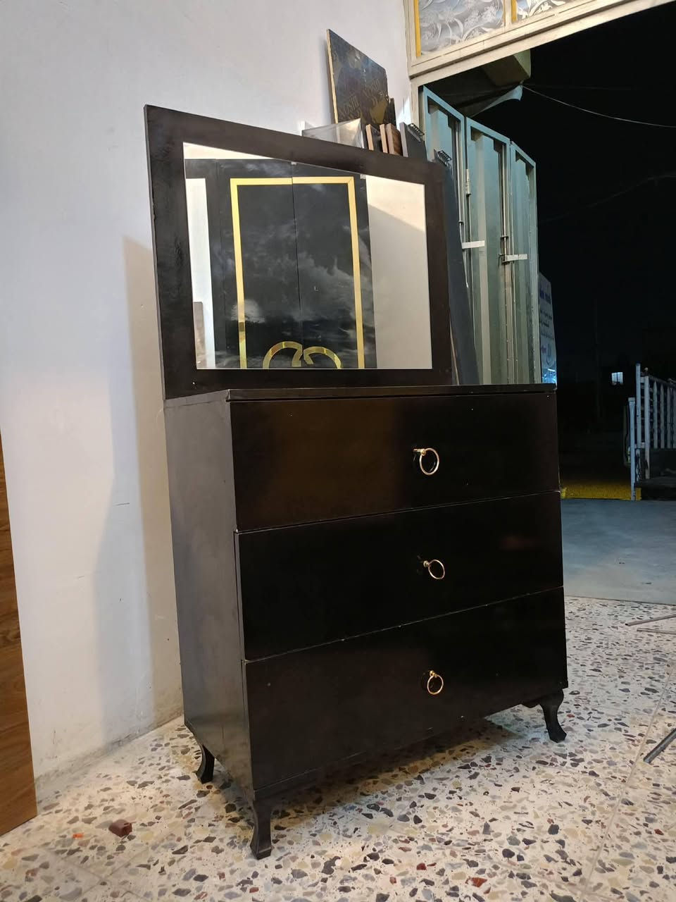 غرفة تركي 🇹🇷 مستخدام 5قطع  ✨✨
نضافه 90 💯
ابواب  💖
السعر 450 💖💸
مع شد🪛 ونقل 🚚  مجاني  داخل بغداد  محافظات بكروه


**إذا كنت صاحب هذا الإعلان وتريد حذفه لأي سبب، رجاءا أرسل رسالة إلى الدعم الفني**