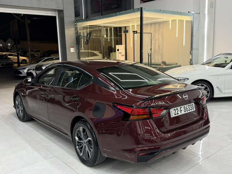 السلام عليكم
🚘✅نيسان التيما ٢٠٢٣ sv للبيع 

مواصفات بصمة رادار كشن كهربا شغال لايتات ليد 

محرك ٢.٥ ضربة سيارة جاملغ بنيت بيها ٣ قطع كلير 

مكانين بارد سنوى هزة جديد رقم جديد سعر ١٢٣ ورقة 

مكان سيارة اربيل ***********_***********

