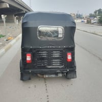 تكتك 2016  رقم وسنويه نضيفه و محرك 20  مصبوغه صبق جمالي  السعر 5 مليون...