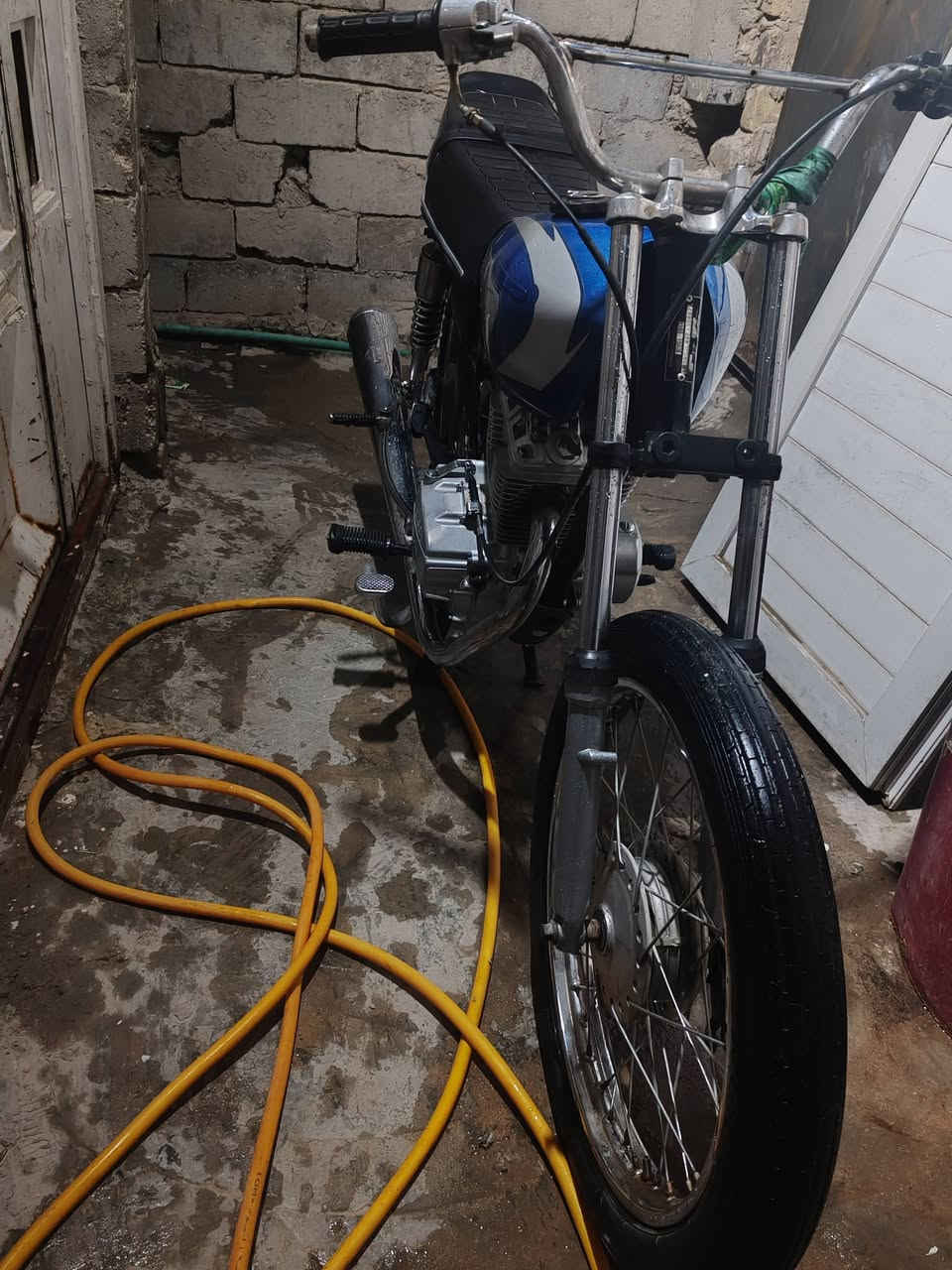 سلام عليكم  تراجه 2014 وتعمير 20 العنوان نجف اوراق كامله اسعر 500 ابوها مجال


**إذا كنت صاحب هذا الإعلان وتريد حذفه لأي سبب، رجاءا أرسل رسالة إلى الدعم الفني**