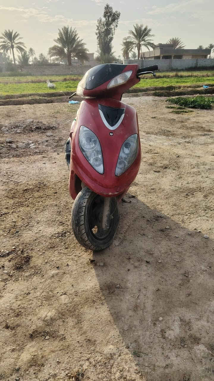 سلام عليكم ورحمة الله وبركاتة
شباب دراجه البيع بيه نواقص بصيطه نقص باتري وشويه كهربائيات   دراجه مجفته دراجه جانت متروكه الشراي بخدمته قيم وخذ الشراي يتصل *********** او يراسل خاص
