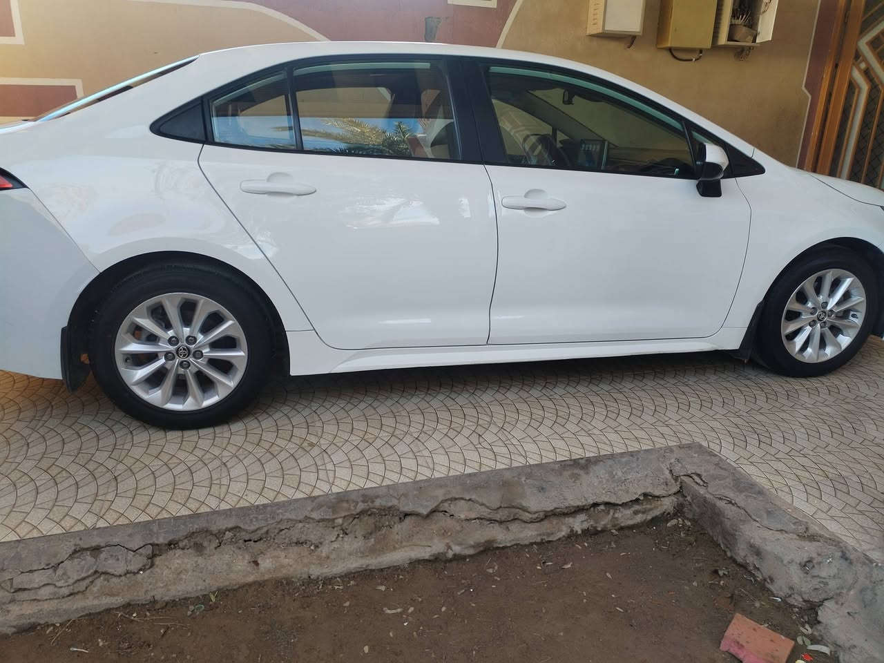 السلام عليكم ورحمة الله وبركاته كورلا موديل 2020 ايل اي محسن فول كلين بدو صبغ بدو تبديل عده الداعمية الخلفية فول  مواصفات فتحة سقف رادارات أمامية جانبية بصمة تشغيل بصمة أبواب شحن لاسلكي بصمه صندوق كشنات تدفئه وتبريد وستيرن تدفئه وتبريد رقم دهوك تريد تحويل تريد وكاله س
السياره مكان  ديالى المقداديه هذا ارقامي *********** *********** ما متواجد على الخاص
