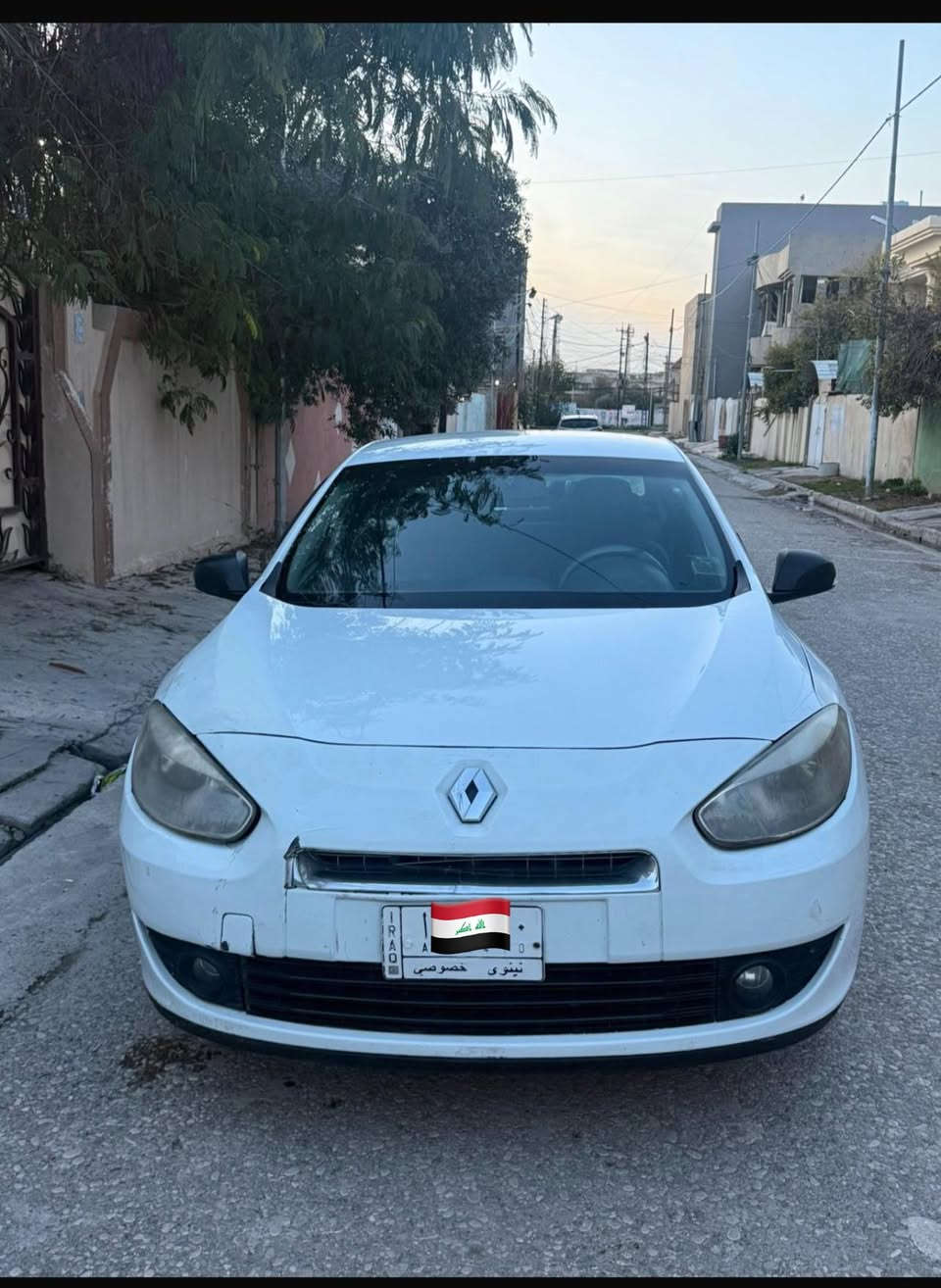 رينو ٢٠١٣ بيها قطعتين ونص تقريبا صبغ السيارة كلها شرط محرك كير طخم امامي وخلفي شرط السيارة بيها قاصرين ٤ سنوات تتحول وباقي الاجراءات القانوينة كلها شرط سعرها ٥٥ وبيها مجال ***********
